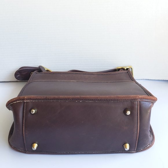 Coach Shoulder Bag Purse Brown Leather - #16 - Picture 4 of 7